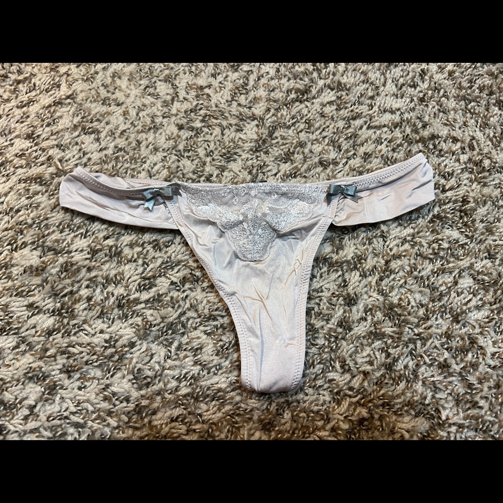 Aerie Soft Pink Silk Thong with Bows - Small